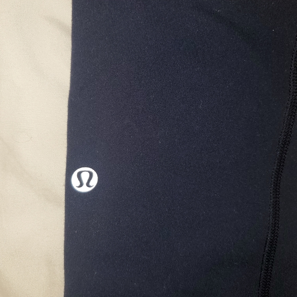 Lululemon leggings.